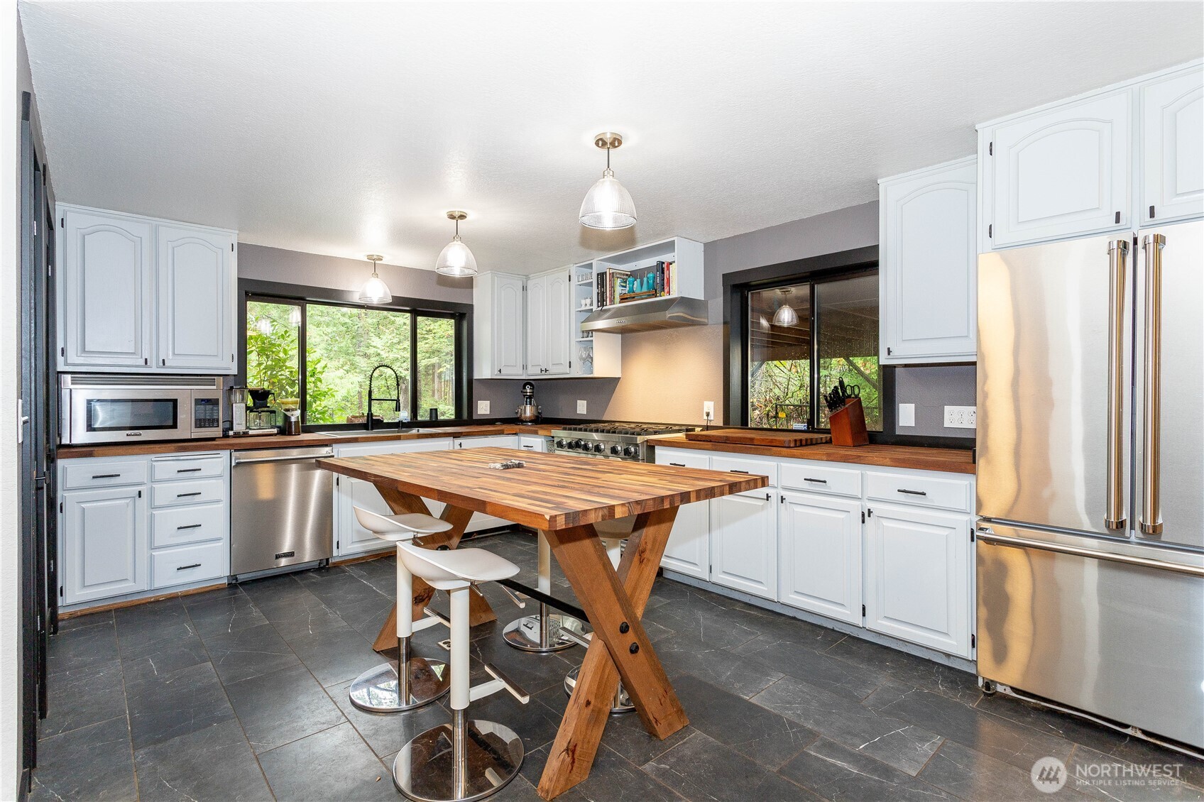 42520 Highway 2 Gold Bar, WA 98251 - Photo 6 of 40