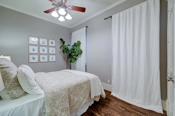 $3,250 | 1126 West 17th Street, Unit D, Houston, TX 77008