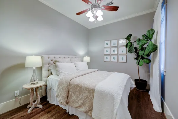 $3,250 | 1126 West 17th Street, Unit D, Houston, TX 77008