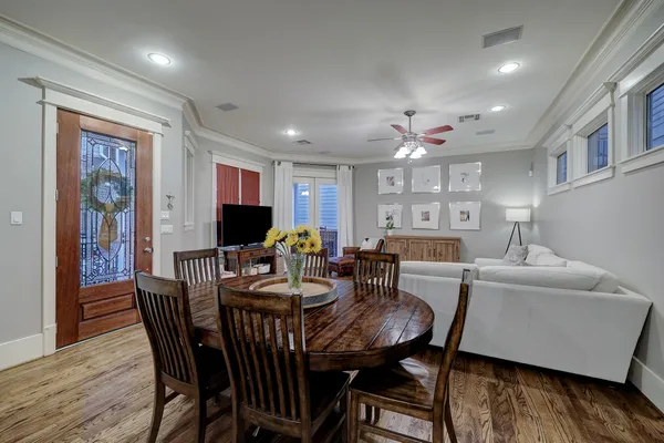 $3,250 | 1126 West 17th Street, Unit D, Houston, TX 77008