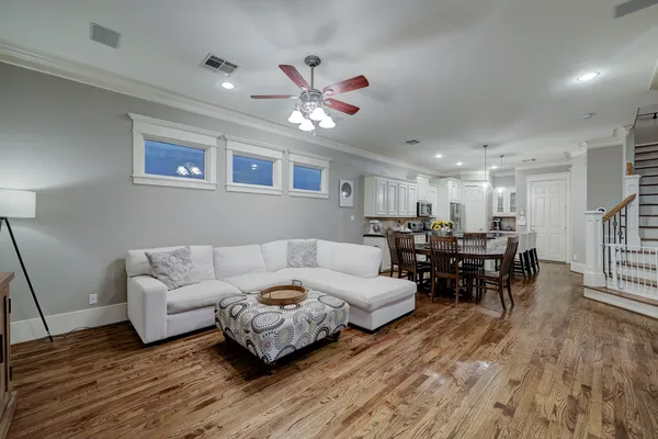 $3,250 | 1126 West 17th Street, Unit D, Houston, TX 77008