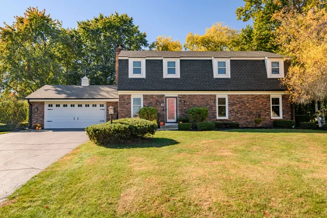 $459,000 | 10 Cherrywood Court, Wind Point, WI 53402