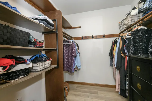 $459,000 | 10 Cherrywood Court, Wind Point, WI 53402