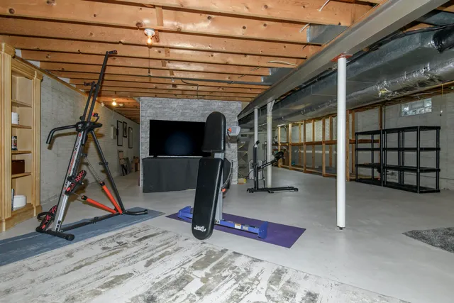 $459,000 | 10 Cherrywood Court, Wind Point, WI 53402