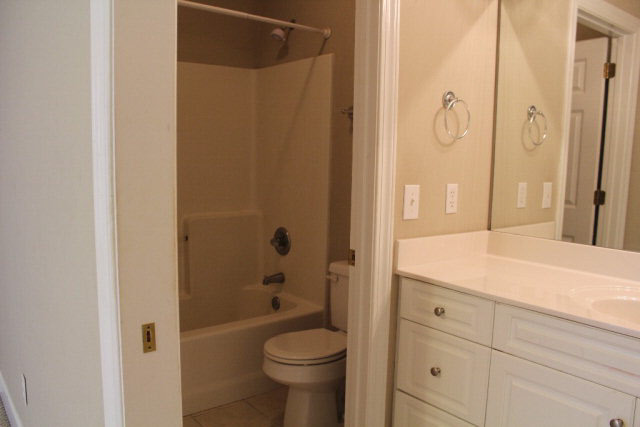 430 West Fort Morgan Road, Unit 702 Gulf Shores, AL 36542 - Photo 12 of 24 Master Bathroom