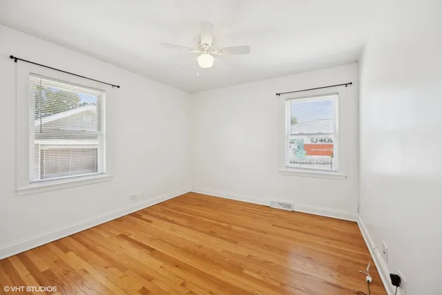 $3,300 | 8152 Mayfield Avenue, Burbank, IL 60459