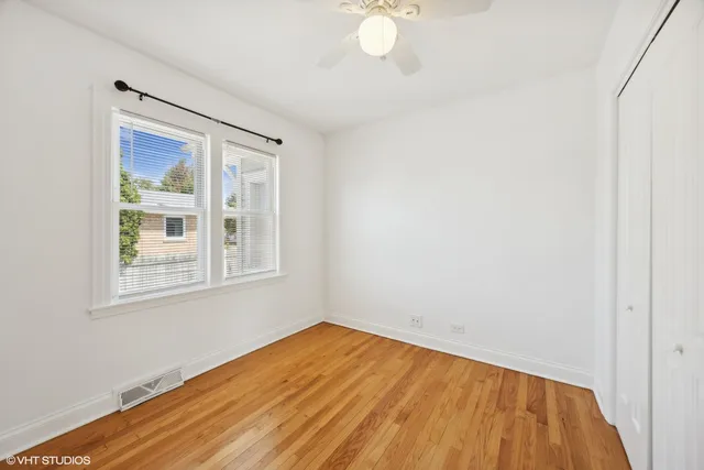 $3,300 | 8152 Mayfield Avenue, Burbank, IL 60459