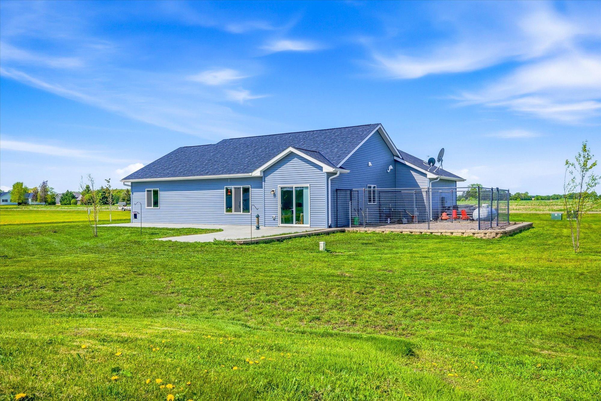 8594 Dolphin Road Princeton, MN 55371 - Photo 28 of 34