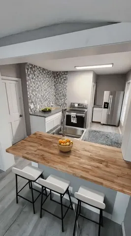 $154,900 | 356 West 11th Avenue, Oshkosh, WI 54902