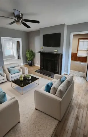 $154,900 | 356 West 11th Avenue, Oshkosh, WI 54902