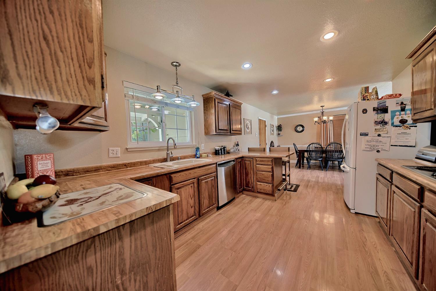 878 Alexander Street Livermore, CA 94550 - Photo 15 of 68