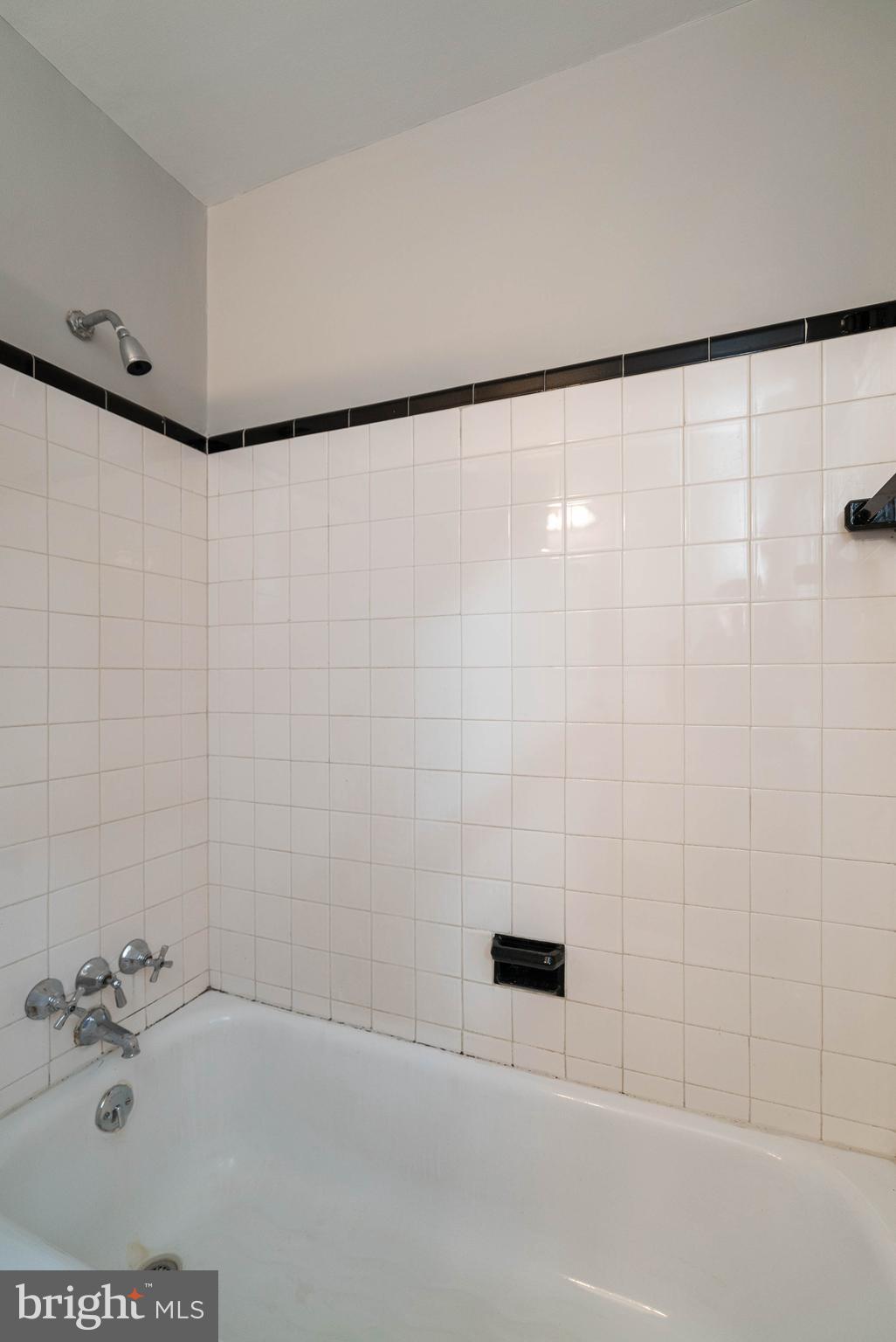 421 Granite Terrace Springfield, PA 19064 - Photo 22 of 36