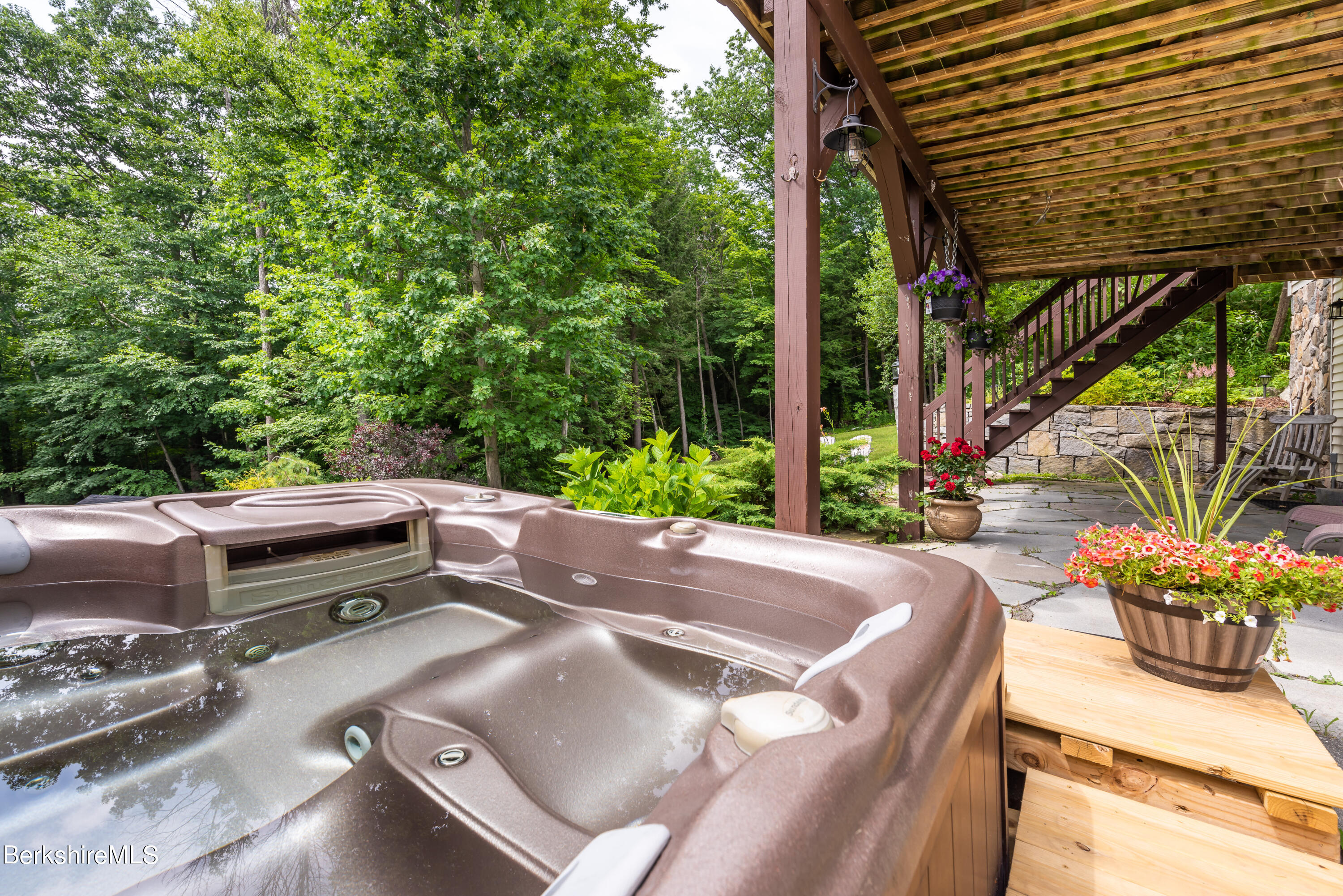 15 Alma Street Pittsfield, MA 01201 - Photo 5 of 35 a view of backyard with a tub
