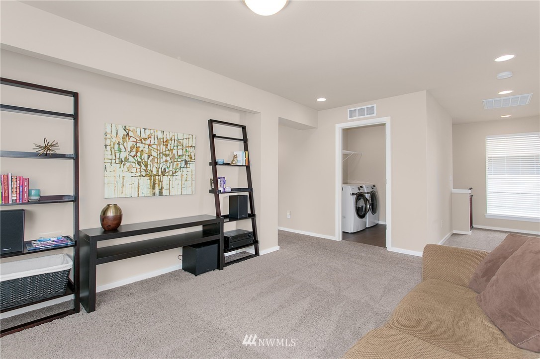 3824 Northeast 23rd Place Renton, WA 98056 - Photo 11 of 22