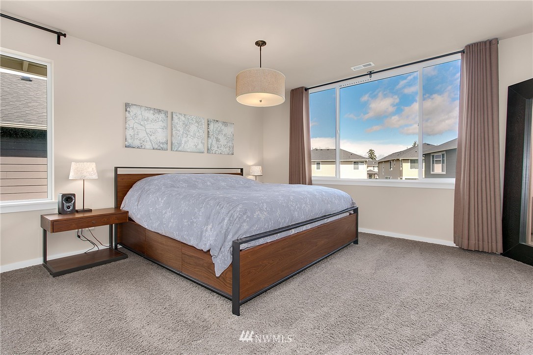 3824 Northeast 23rd Place Renton, WA 98056 - Photo 12 of 22