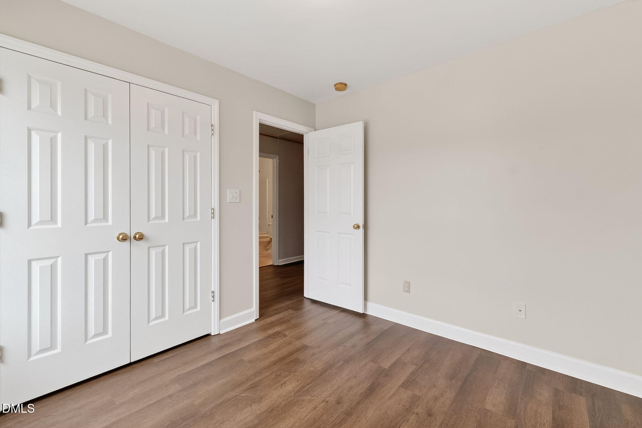 1237 Swingline Way Raleigh, NC 27610 - Photo 11 of 39 12-web-or-mls-DSC04207