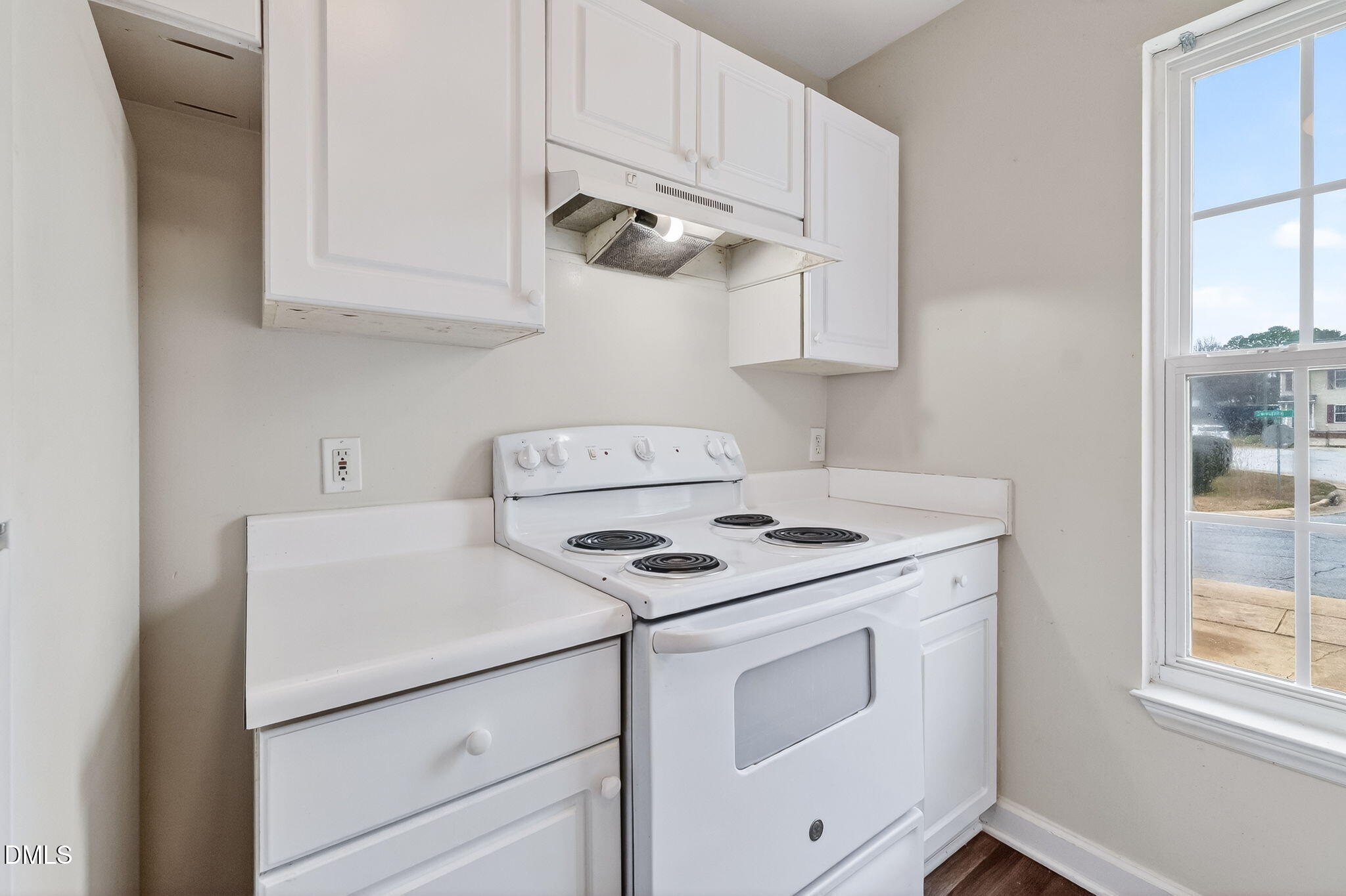 1237 Swingline Way Raleigh, NC 27610 - Photo 29 of 39 30-web-or-mls-DSC04315