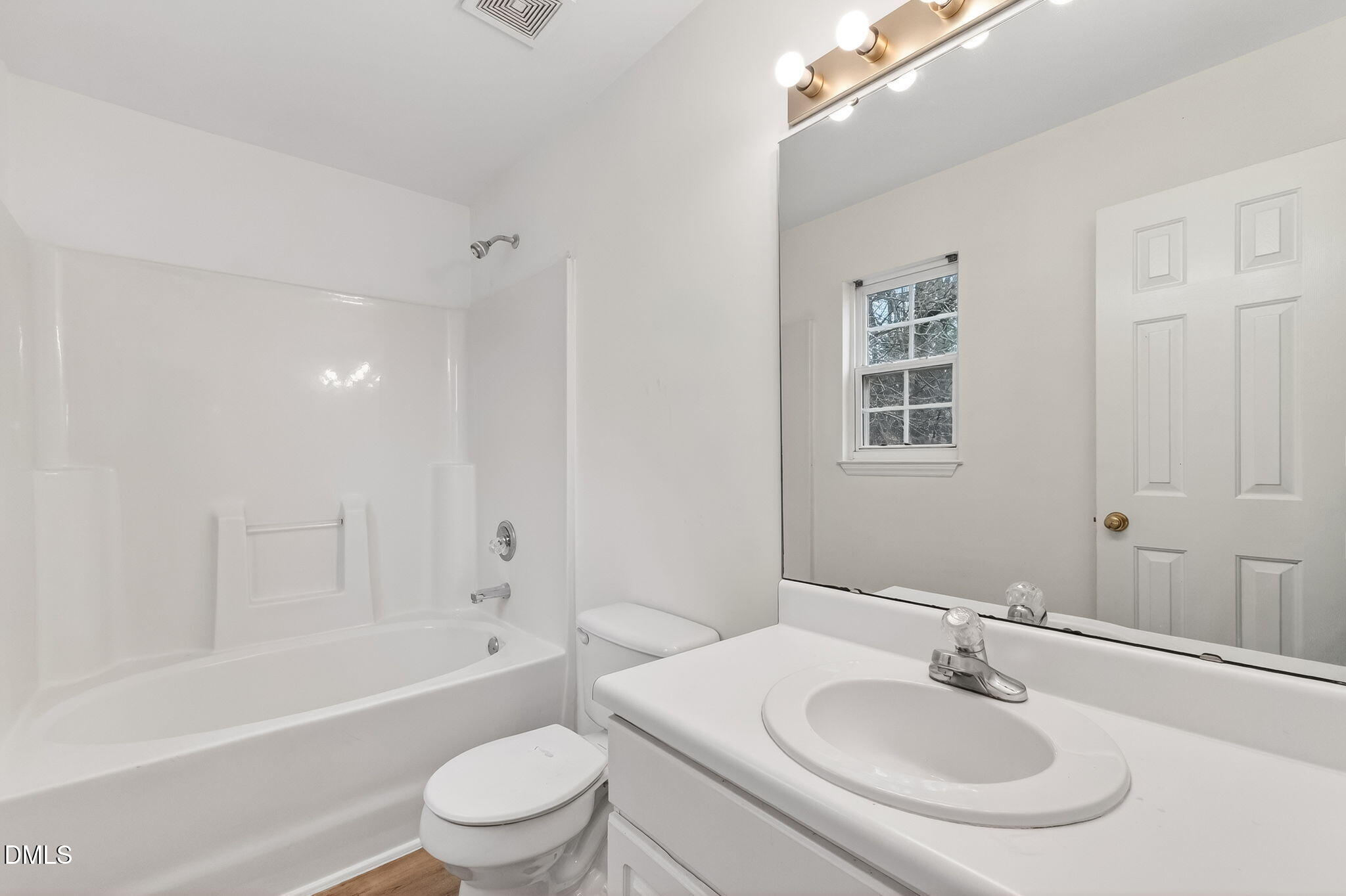 1237 Swingline Way Raleigh, NC 27610 - Photo 9 of 39 10-web-or-mls-DSC04190