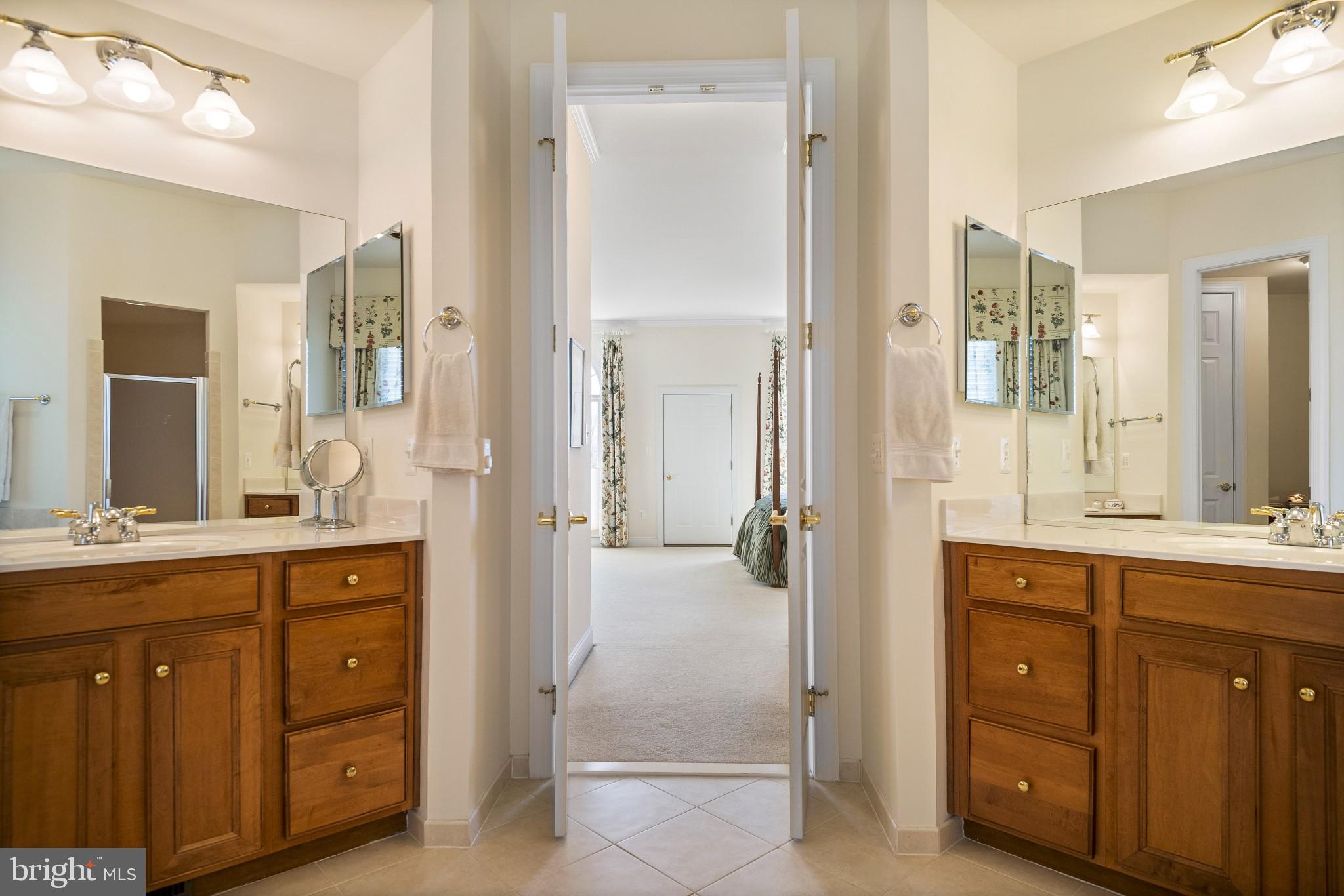 8514 Link Hills Loop Gainesville, VA 20155 - Photo 27 of 65 Separate Dual Sinks