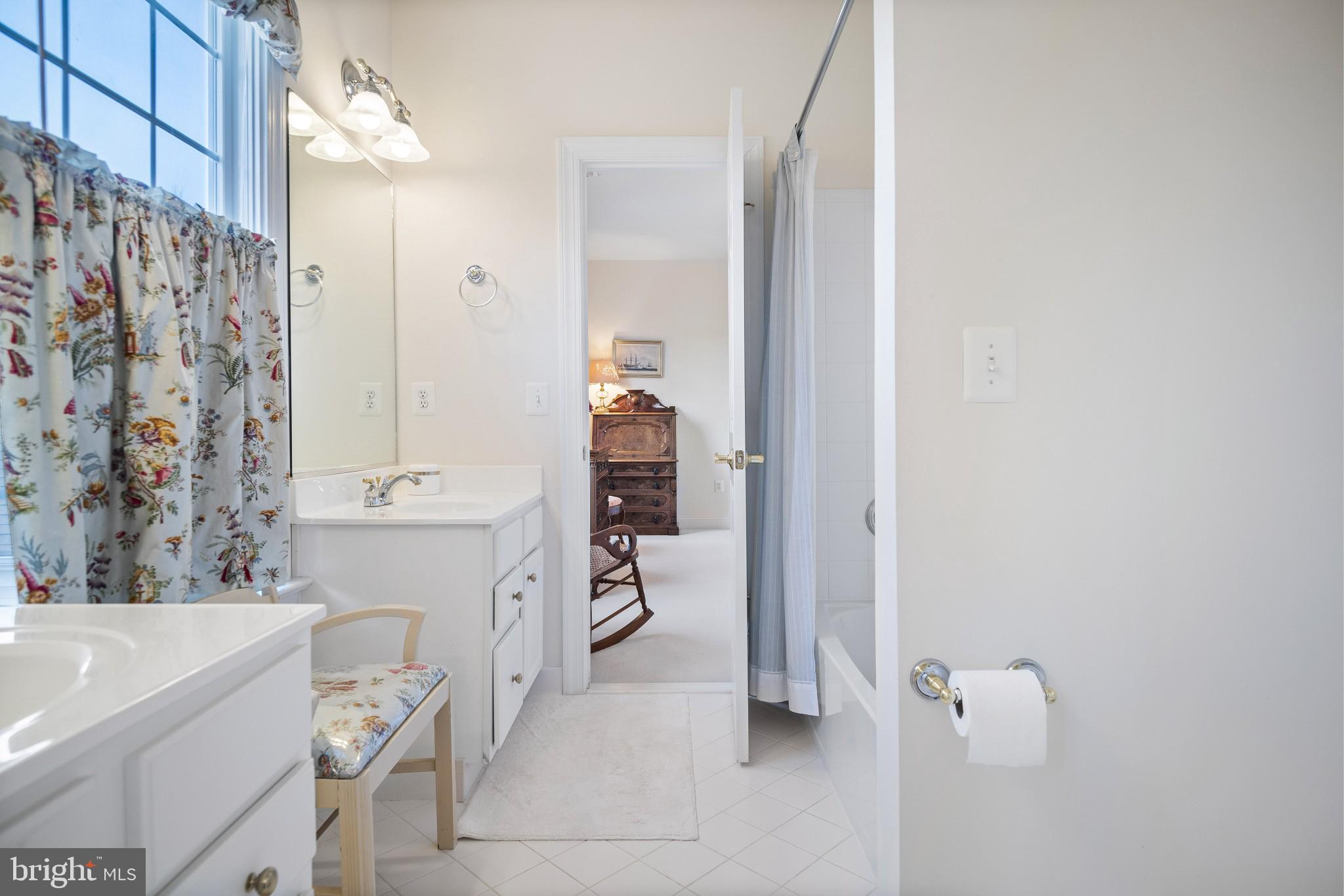 8514 Link Hills Loop Gainesville, VA 20155 - Photo 41 of 65 Buddy Bath for BR #3 and BR #4