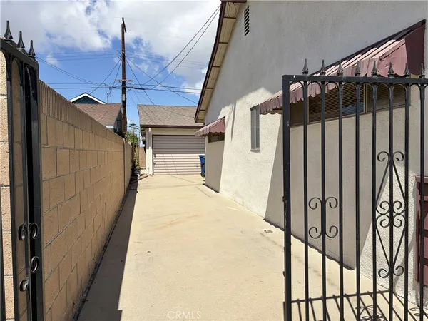 $739,900 | 507 East Proctor Street, Wilmington, CA 90744