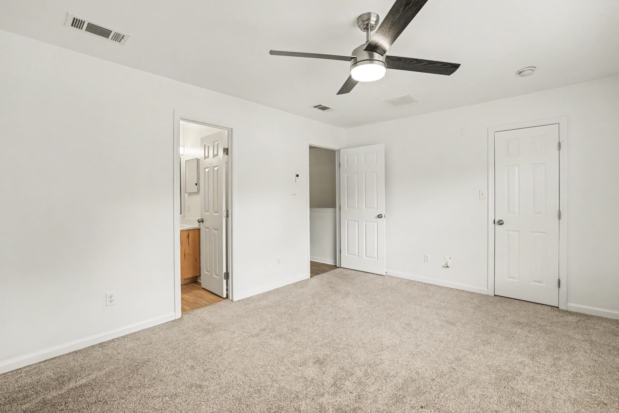 2403 Hartsfield Road, Unit 607 Tallahassee, FL 32303 - Photo 31 of 38