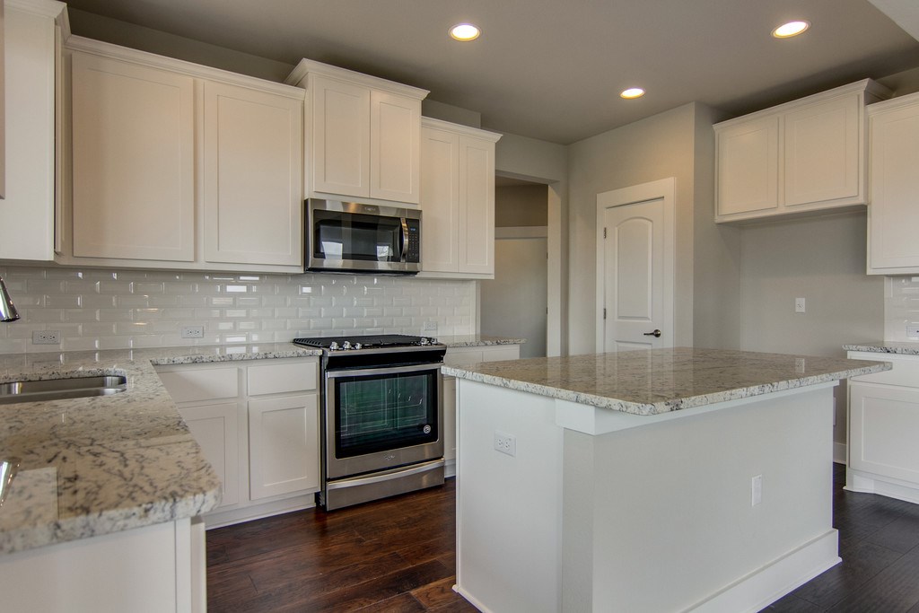 9503 McKnight Loop Austin, TX 78717 - Photo 13 of 32