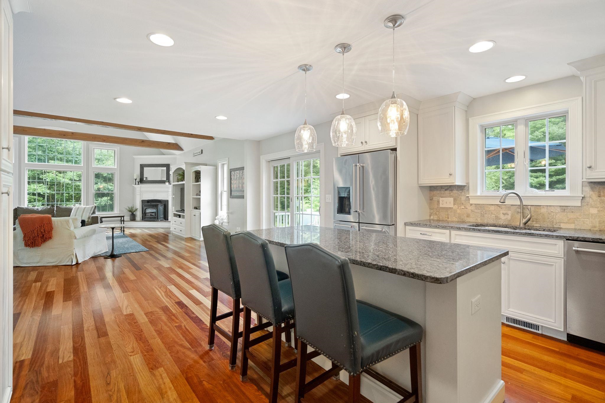 476 Concord Stage Road Weare, NH 03281 - Photo 3 of 39 Gallery Image 3