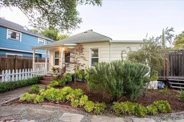 $2,598,000 | 15 1/2 Stacia Street, Los Gatos, CA 95030