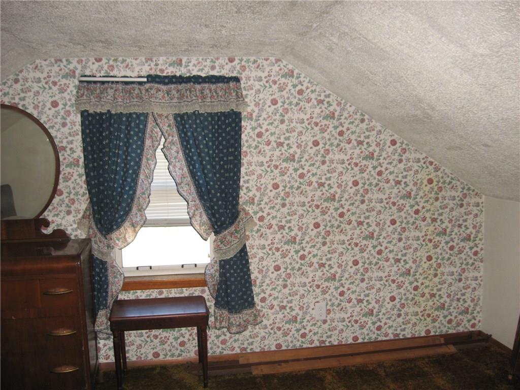 2425 Oneida Valley Road Petrolia, PA 16050 - Photo 13 of 21 SECOND BEDROOM