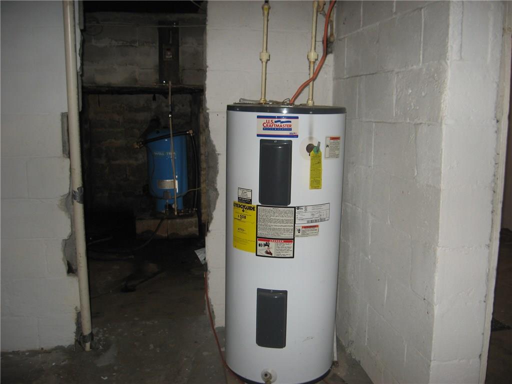 2425 Oneida Valley Road Petrolia, PA 16050 - Photo 17 of 21 HOT WATER TANK