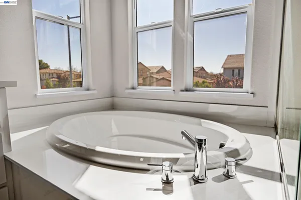 $908,888 | 1710 Flora Way, Tracy, CA 95376