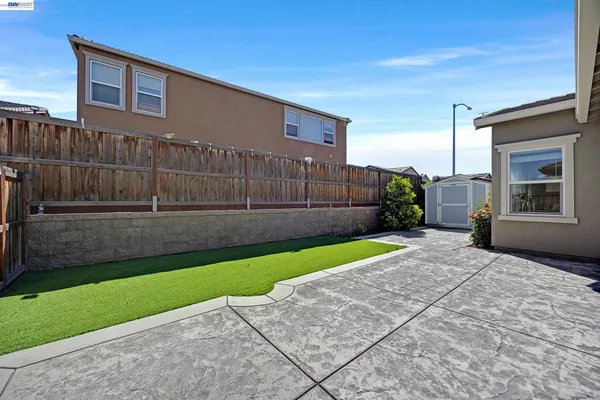 $908,888 | 1710 Flora Way, Tracy, CA 95376