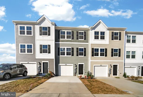 $1,920 | 103 Brashear Court, Martinsburg, WV 25403