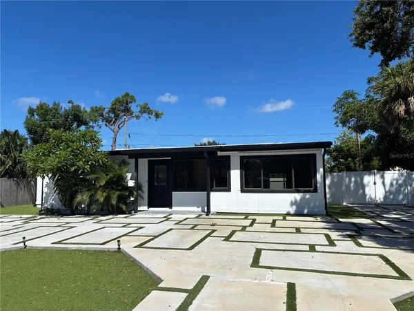 $3,250 | 3983 Marlin Drive Southeast, St. Petersburg, FL 33705