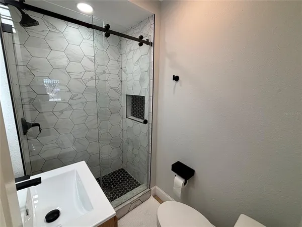 $2,850 | 3983 Marlin Drive Southeast, St. Petersburg, FL 33705