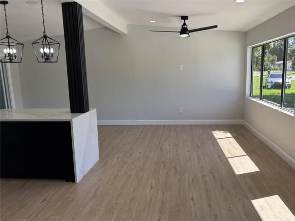 $2,850 | 3983 Marlin Drive Southeast, St. Petersburg, FL 33705