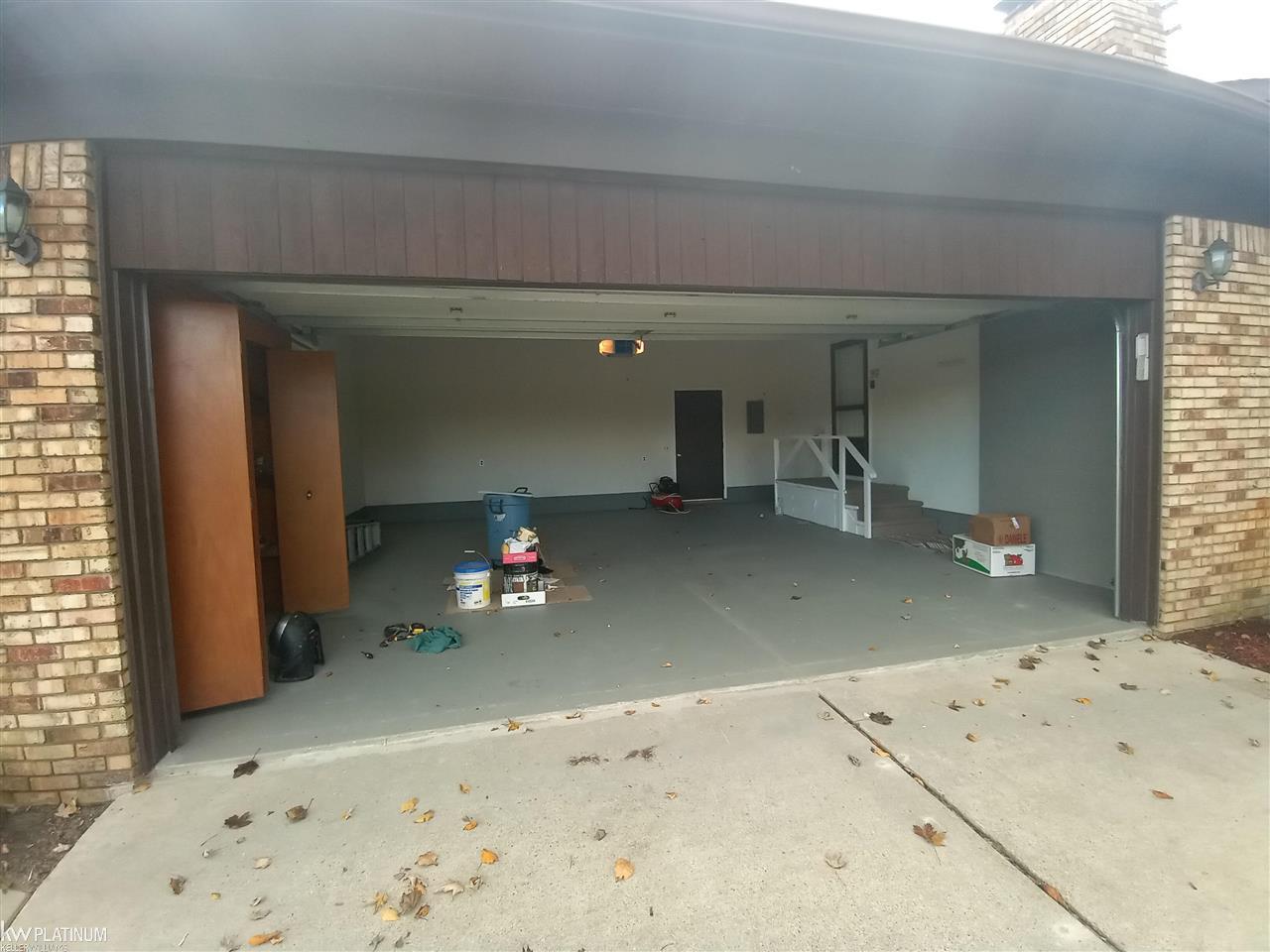 9757 Rynn Road Avoca, MI 48006 - Photo 6 of 66
