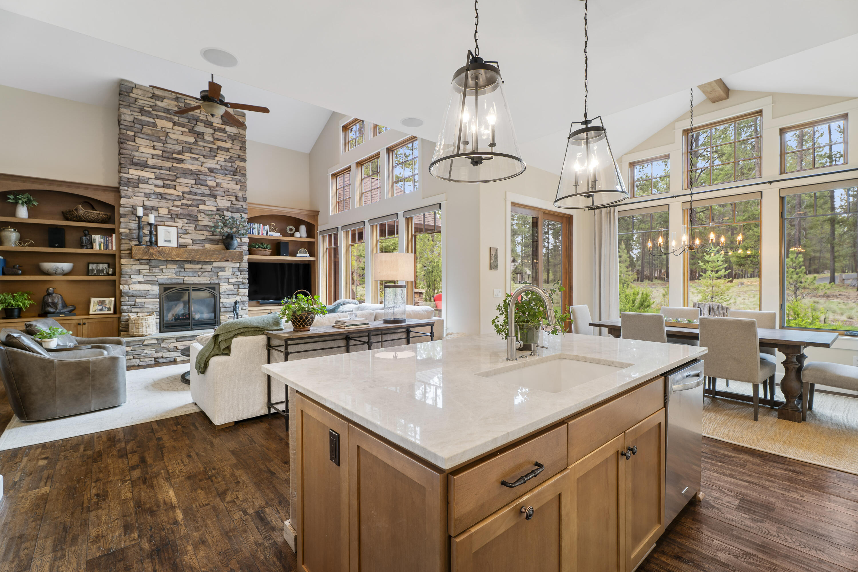 56155 Sable Rock Loop, Unit 277 Bend, OR 97707 - Photo 13 of 63 Kitchen
