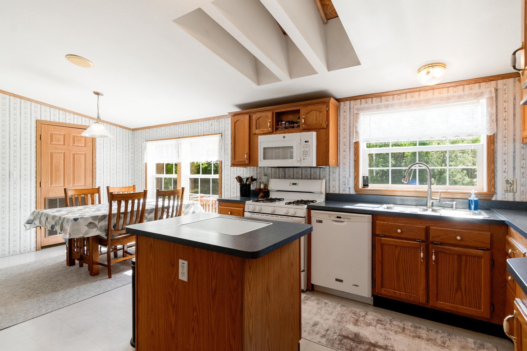 720 Country Club Road Swanton, VT 05488 - Photo 10 of 50