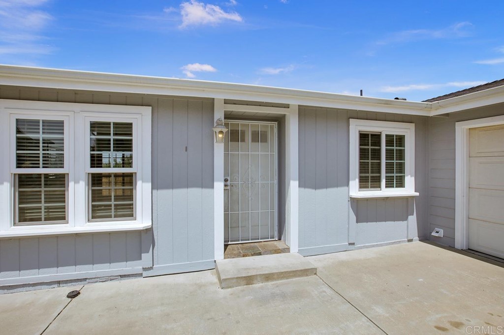 15935 Spring Oaks Road, Unit 207 El Cajon, CA 92021 - Photo 2 of 23 Gallery Image 2