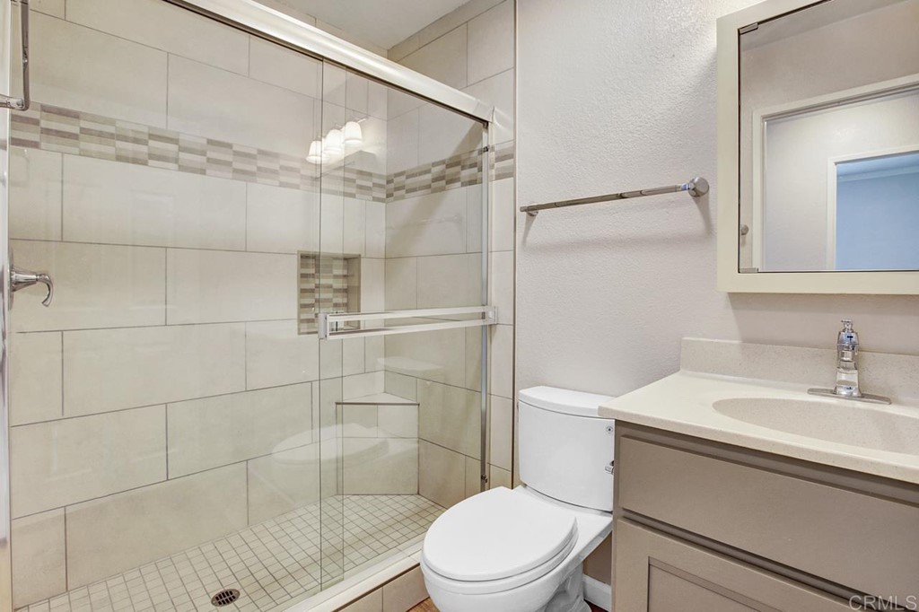 15935 Spring Oaks Road, Unit 207 El Cajon, CA 92021 - Photo 12 of 23 Gallery Image 12
