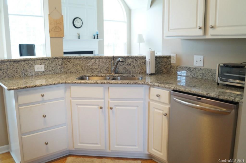 2310 Winthorp Ridge Road Charlotte, NC 28270 - Photo 6 of 19 Gallery Image 6