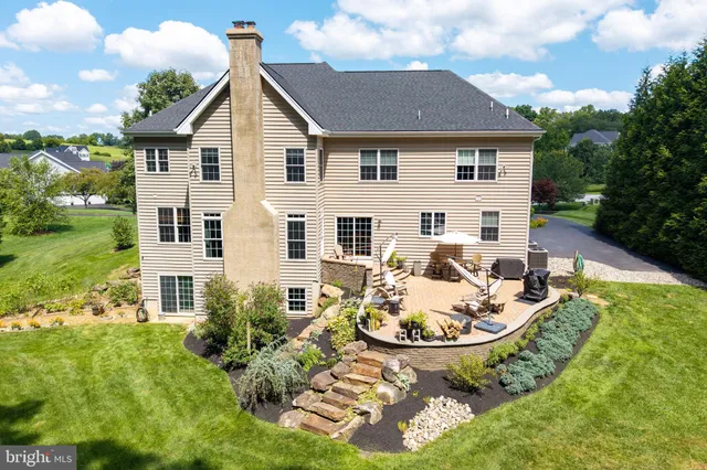 $850,000 | 109 Mcberty Court, Oxford, PA 19363