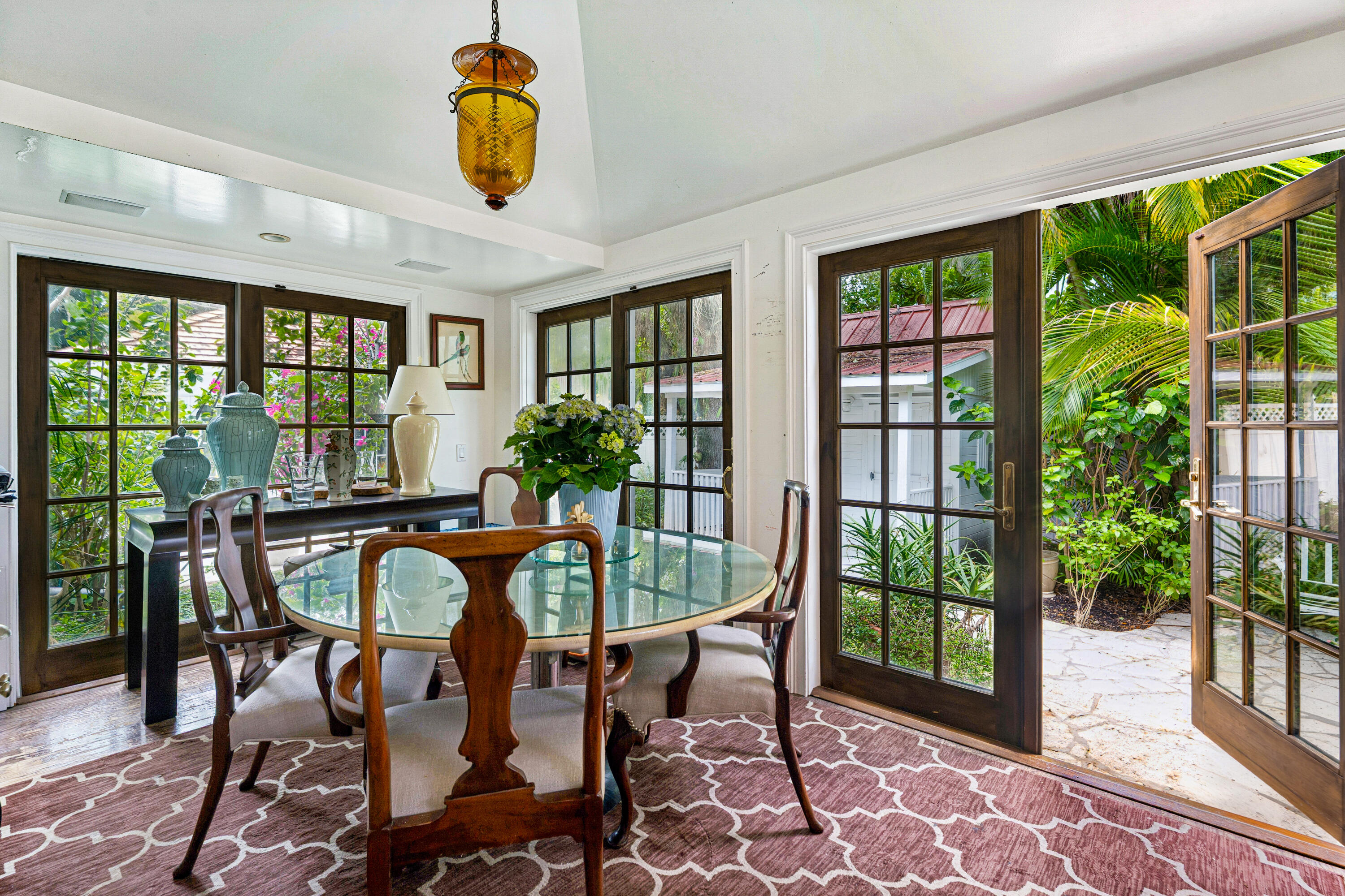 210 Merrain Road Palm Beach, FL 33480 - Photo 16 of 33 Kitchen Dining Area