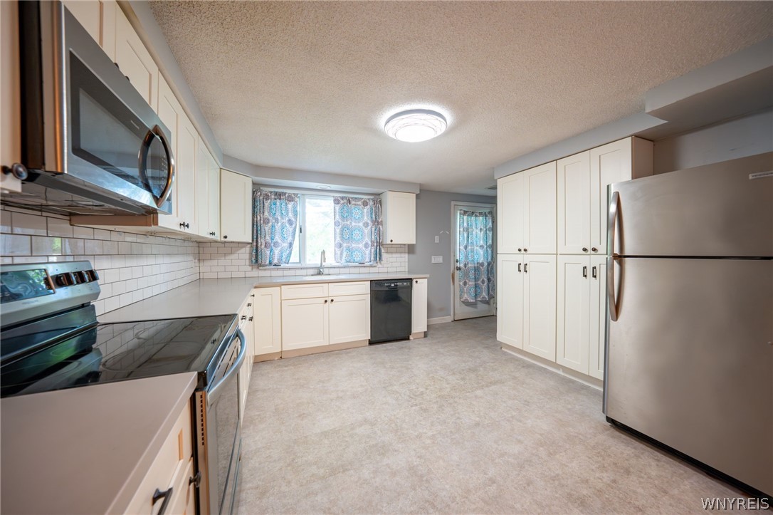 260 South Forest Road Amherst, NY 14221 - Photo 5 of 43
