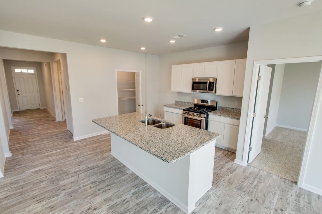 306 Ryan Road Chapel Hill, TN 37034 - Photo 7 of 17 Gallery Image 7