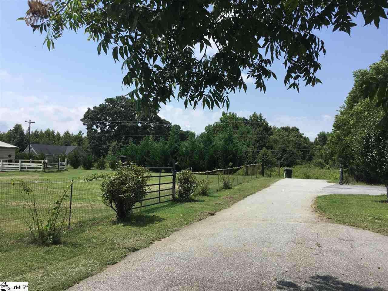 4493 Jordan Road Greer, SC 29651 - Photo 20 of 32