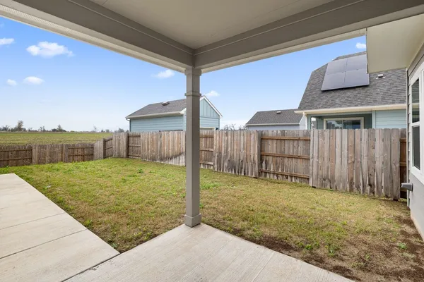$312,500 | 303 Elm Br Trail, Taylor, TX 76574