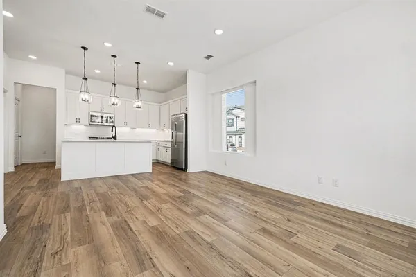 $2,800 | 901 Janwood Drive, Plano, TX 75075